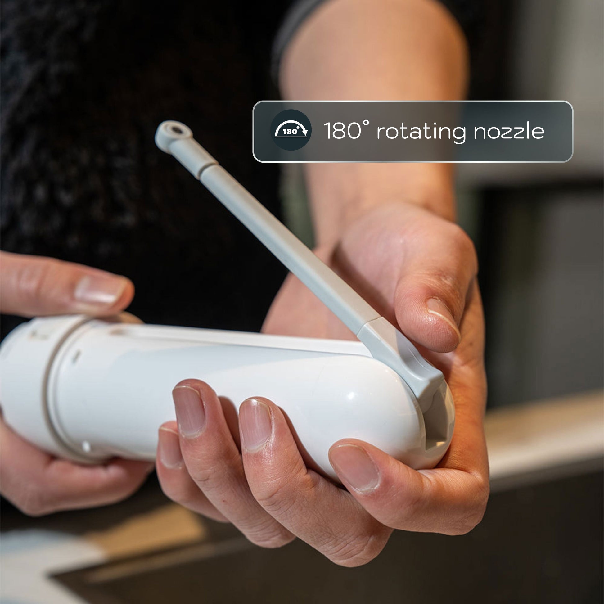 Conor Lumora - Handheld rechargeable bidet sprayer with ergonomic design